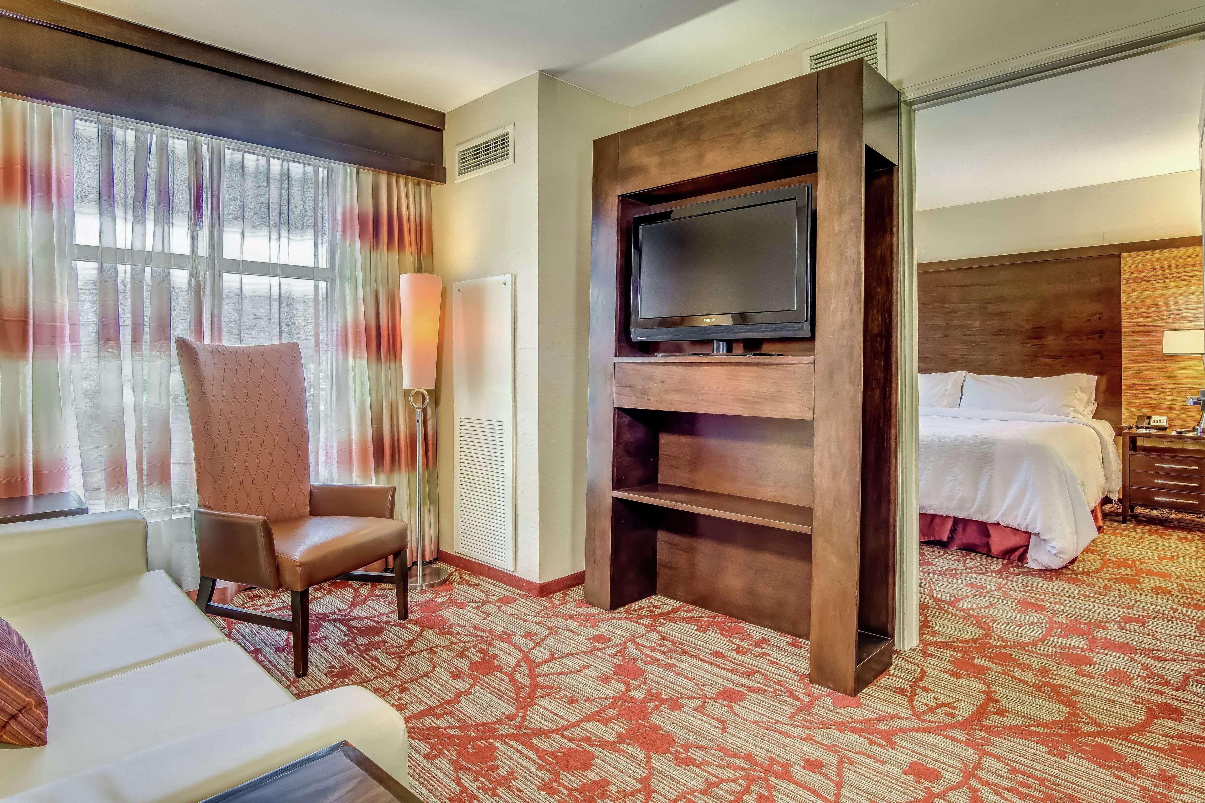 Embassy Suites Atlanta - Kennesaw Town Center Ngoại thất bức ảnh