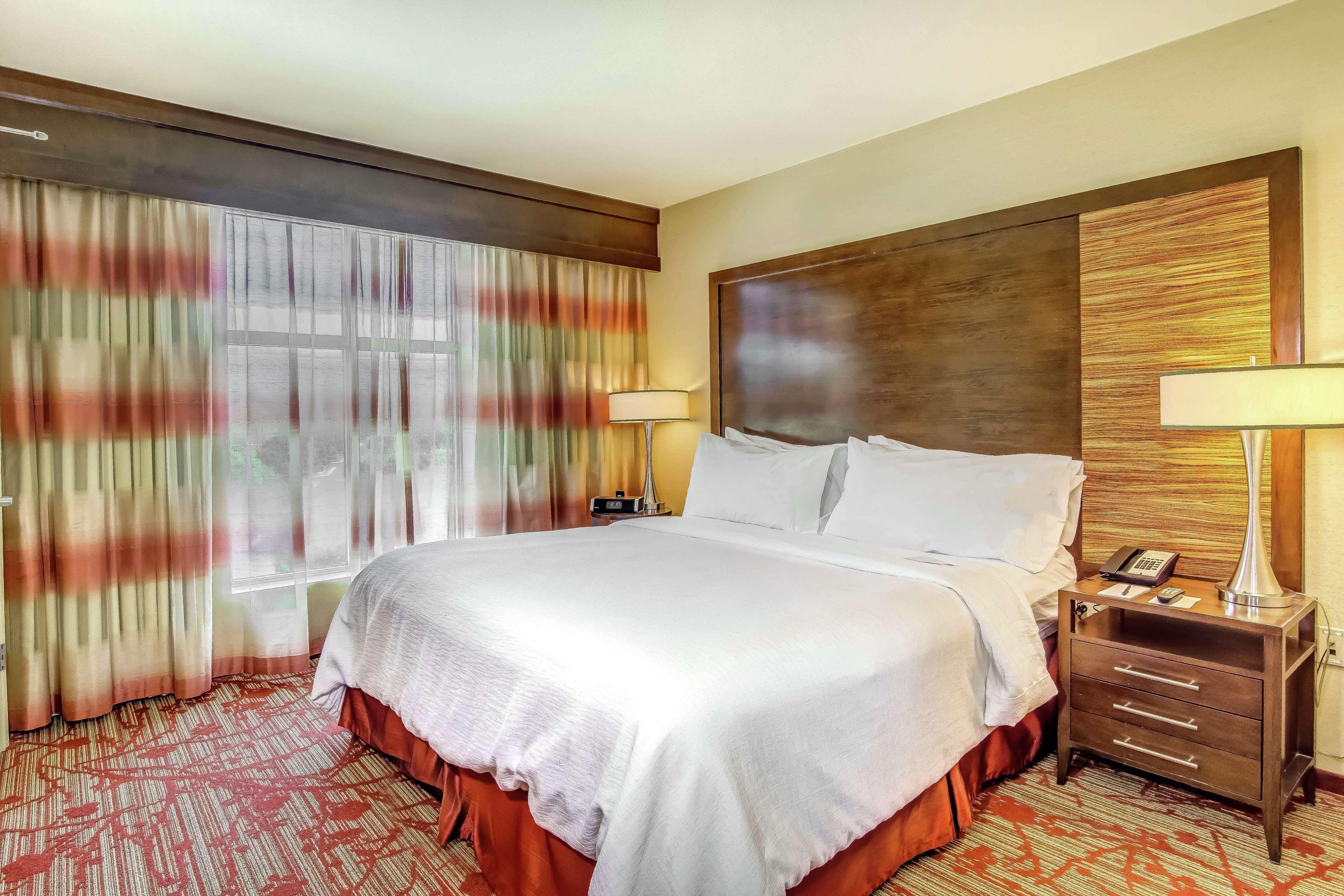 Embassy Suites Atlanta - Kennesaw Town Center Ngoại thất bức ảnh
