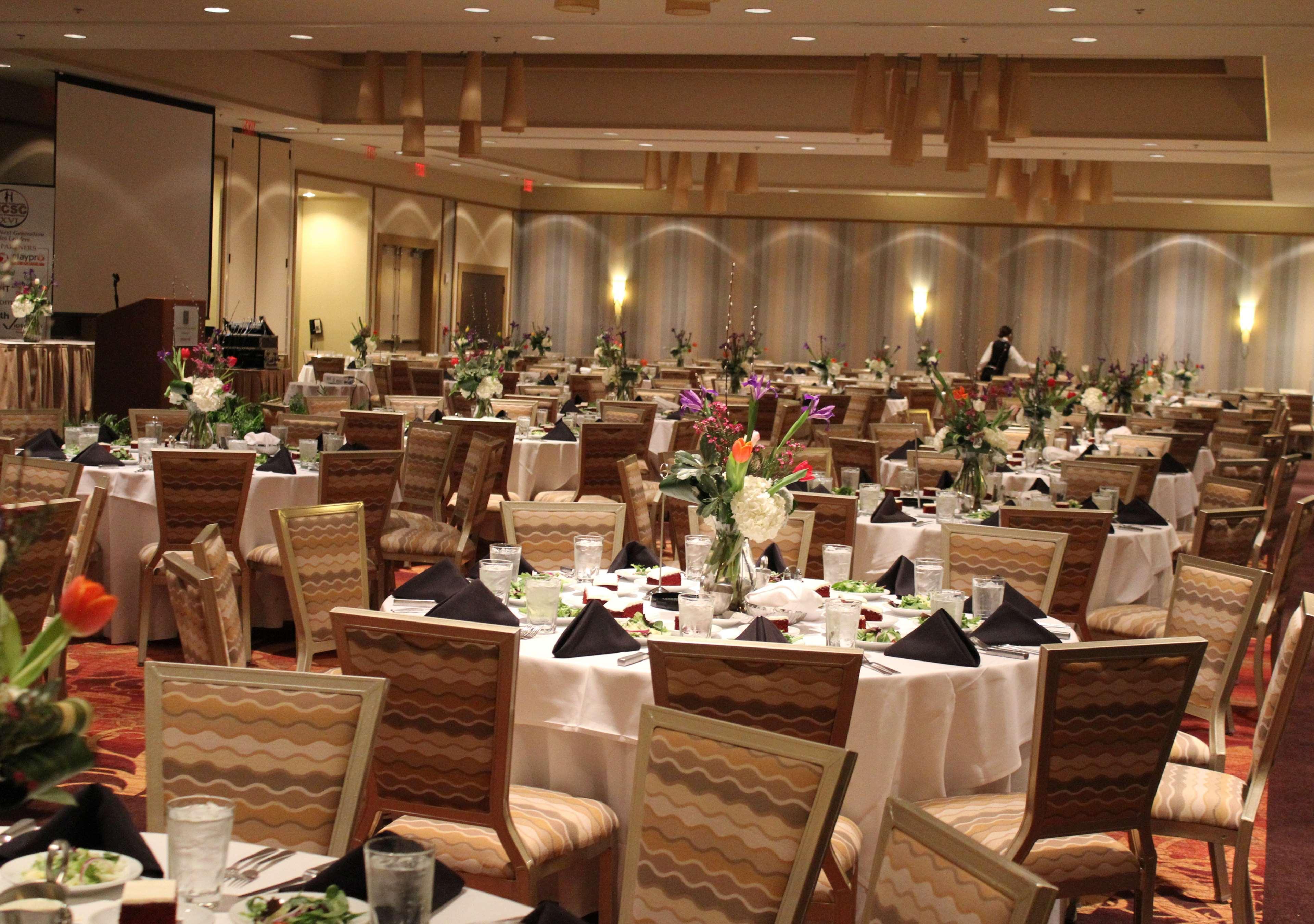 Embassy Suites Atlanta - Kennesaw Town Center Ngoại thất bức ảnh