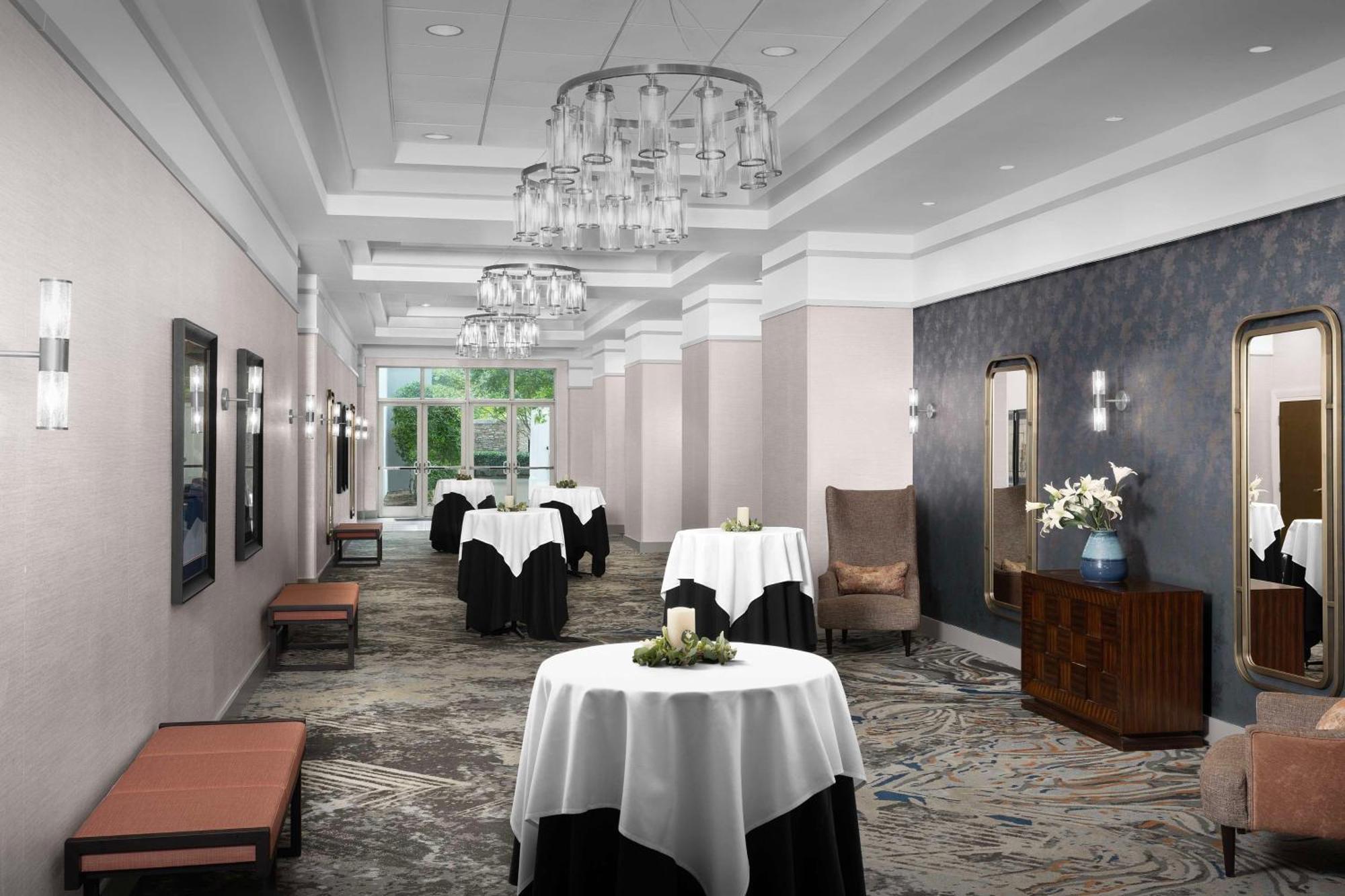 Embassy Suites Atlanta - Kennesaw Town Center Ngoại thất bức ảnh