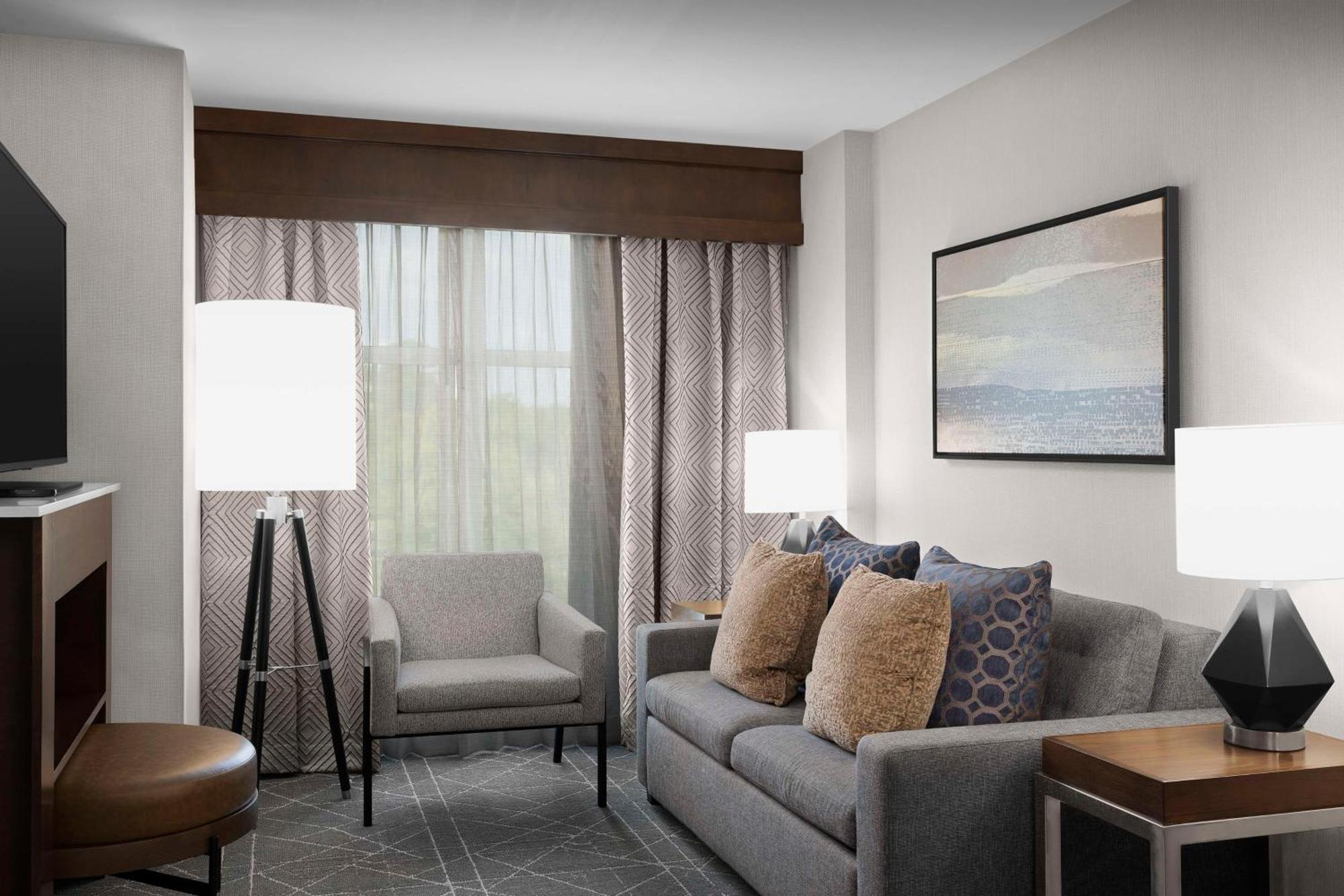 Embassy Suites Atlanta - Kennesaw Town Center Ngoại thất bức ảnh