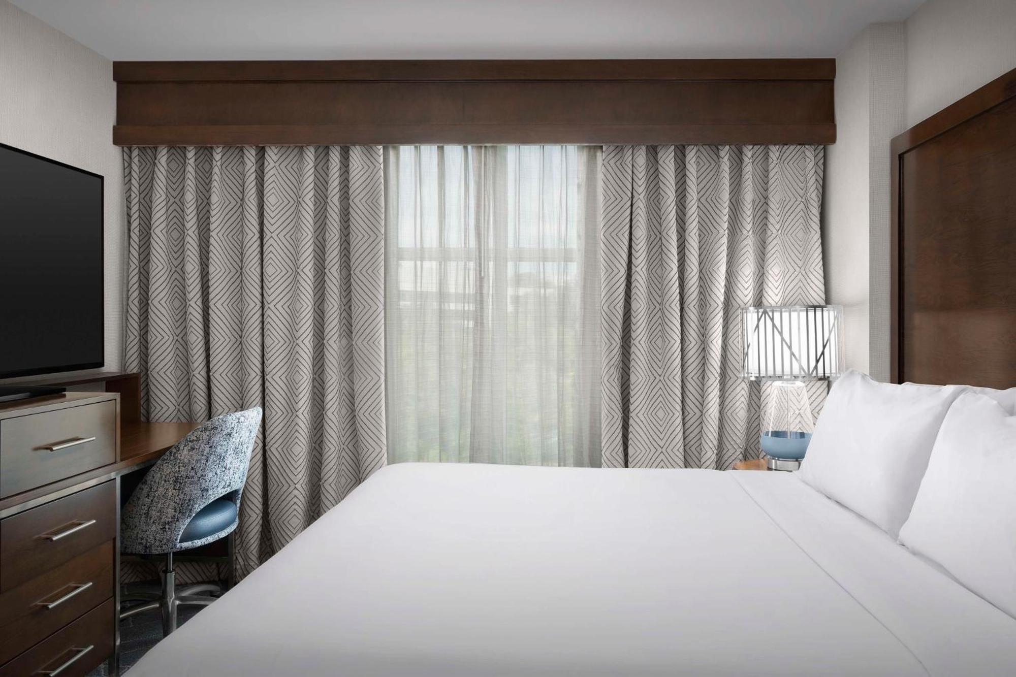 Embassy Suites Atlanta - Kennesaw Town Center Ngoại thất bức ảnh